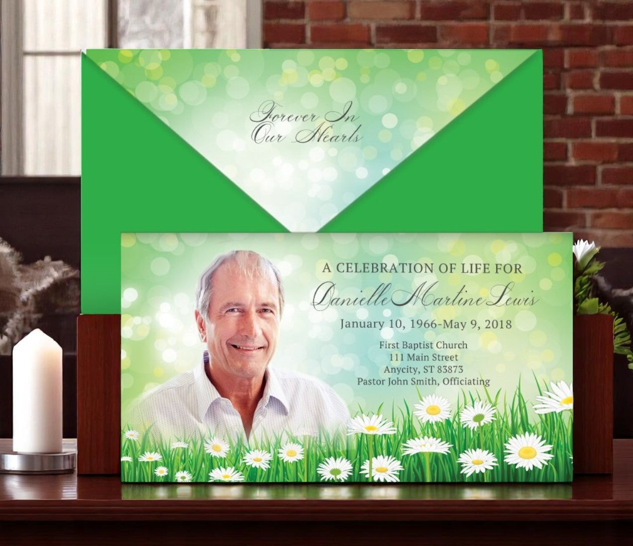 Daisy Delight Envelope Fold Funeral Program Design & Print (Pack of 50)