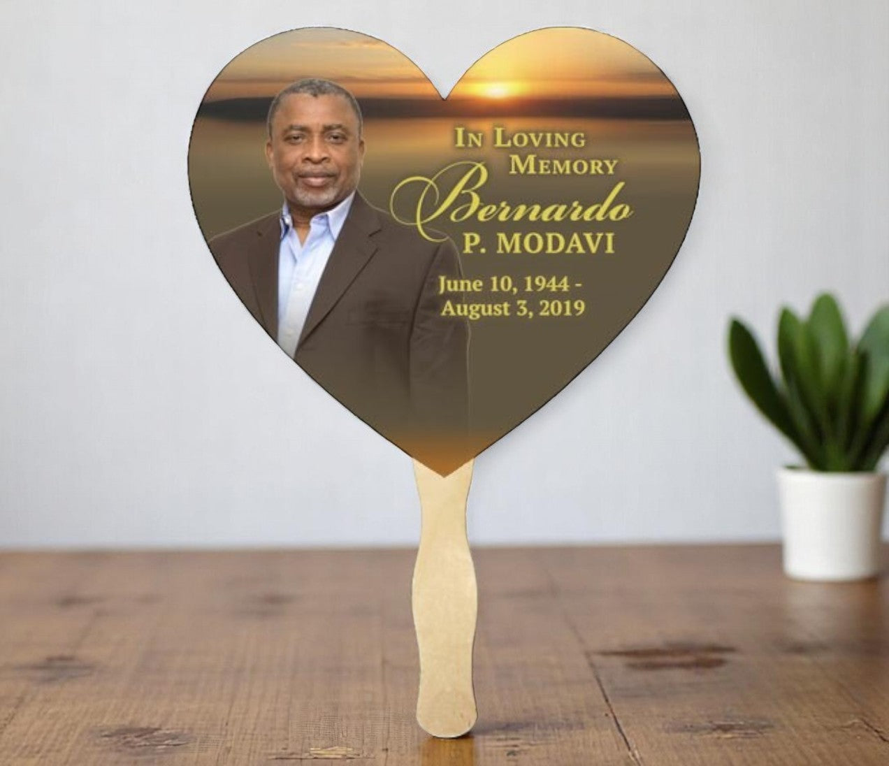 Kenya Memorial Fan With Wooden Handle (Pack of 10)